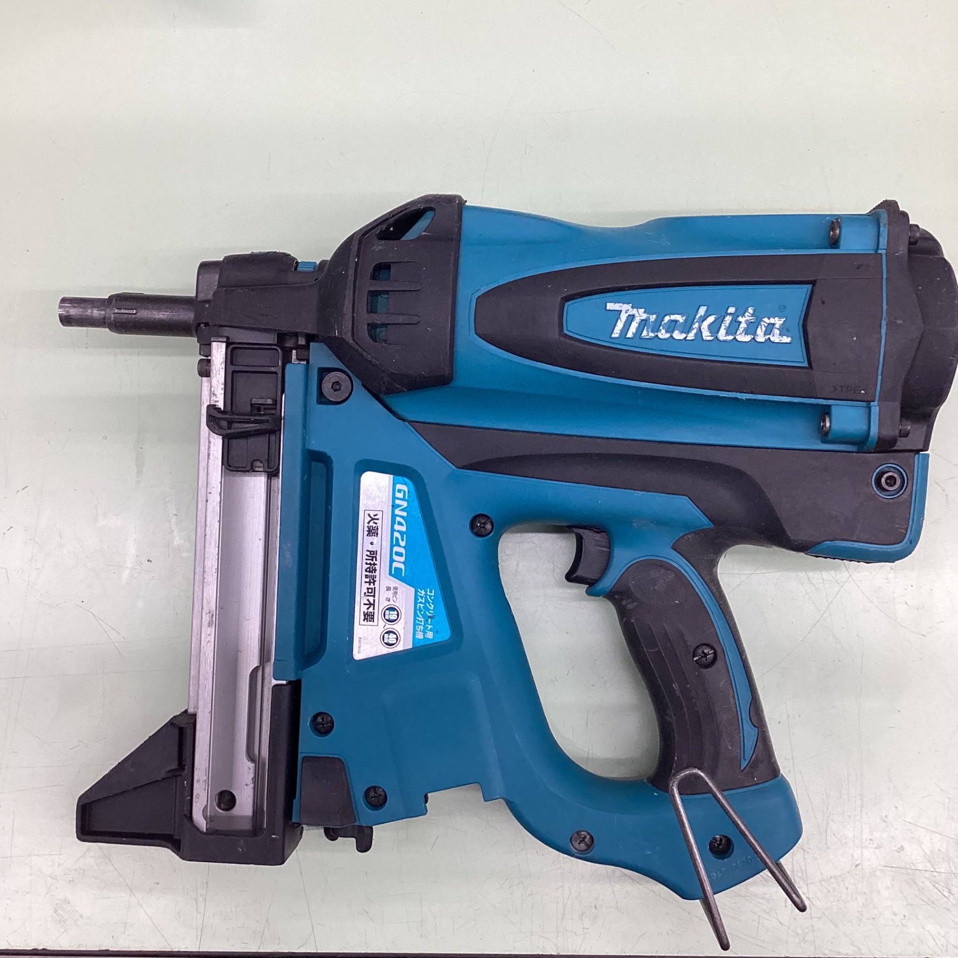 ★マキタ(makita) コードレスコンクリート用ガスピン打ち機 GN420C【越谷店】