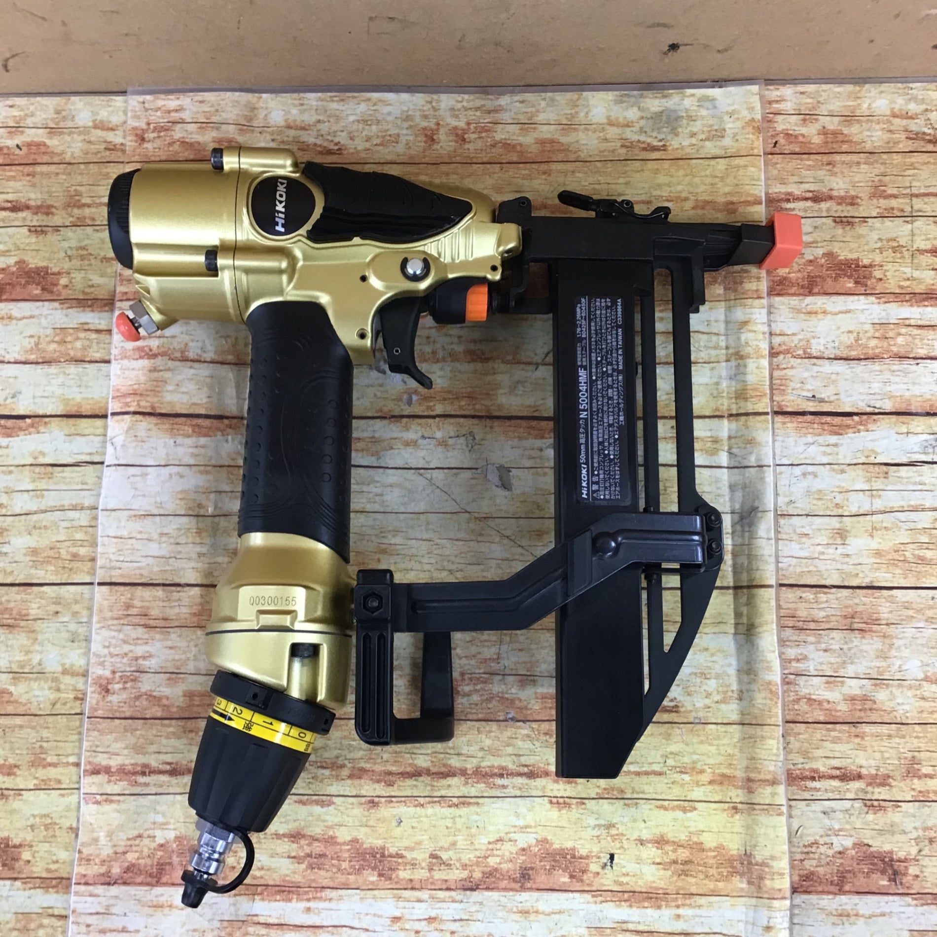 ☆ハイコーキ(HIKOKI ※旧:日立工機) 高圧フロアタッカ N5004HMF【川崎
