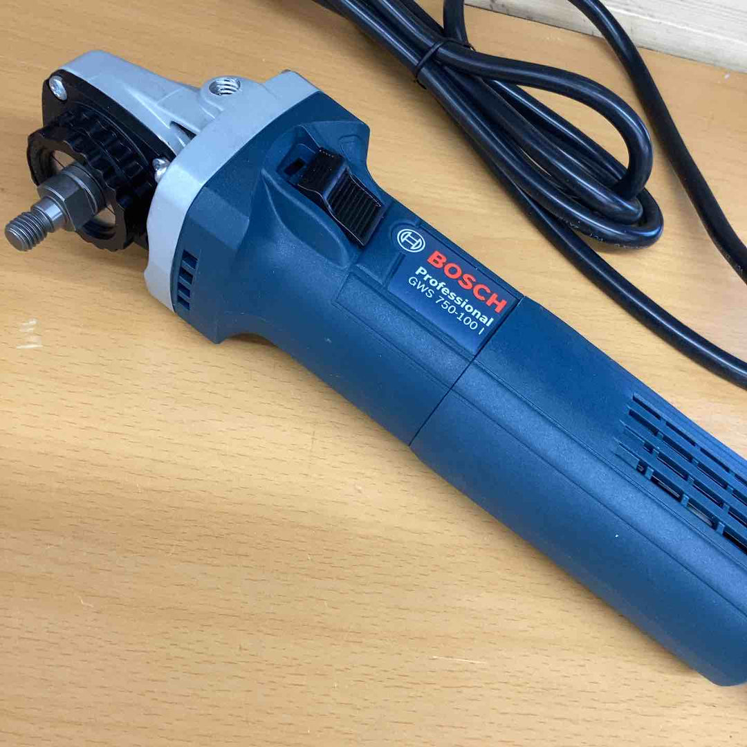 ボッシュ(BOSCH) 100mmディスクグラインダー GWS750-100IDIY 鉄筋 アングル材 仕上げ磨き 建築 石材 加工 コンクリート ブロック レンガ タイル 研磨 ガラス 断面磨き 加工【越谷店】