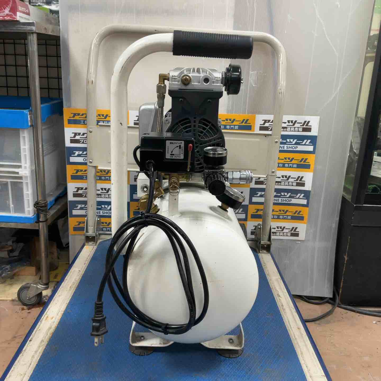 店頭受取り限定】◇PUMA エアコンプレッサー SW-131【草加店