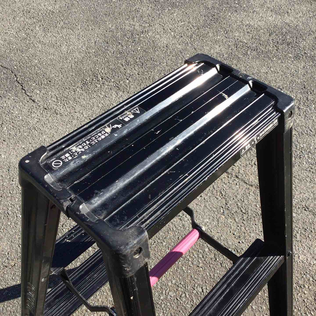 【現状品 / 店頭受取り限定】 長谷川工業/Hasegawa 伸縮専用脚立 脚軽伸縮ブラック 4段 RZSB-12 (RZSB12) 【鴻巣店】