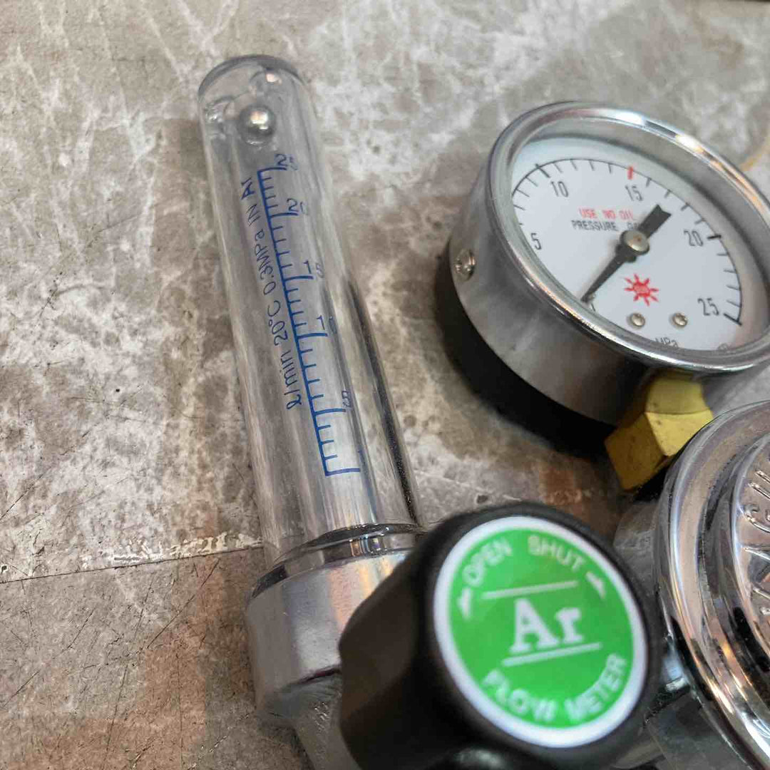 【中古品 美品】調整器 阪口製作所 アルゴン用Ar R-11【八潮店】