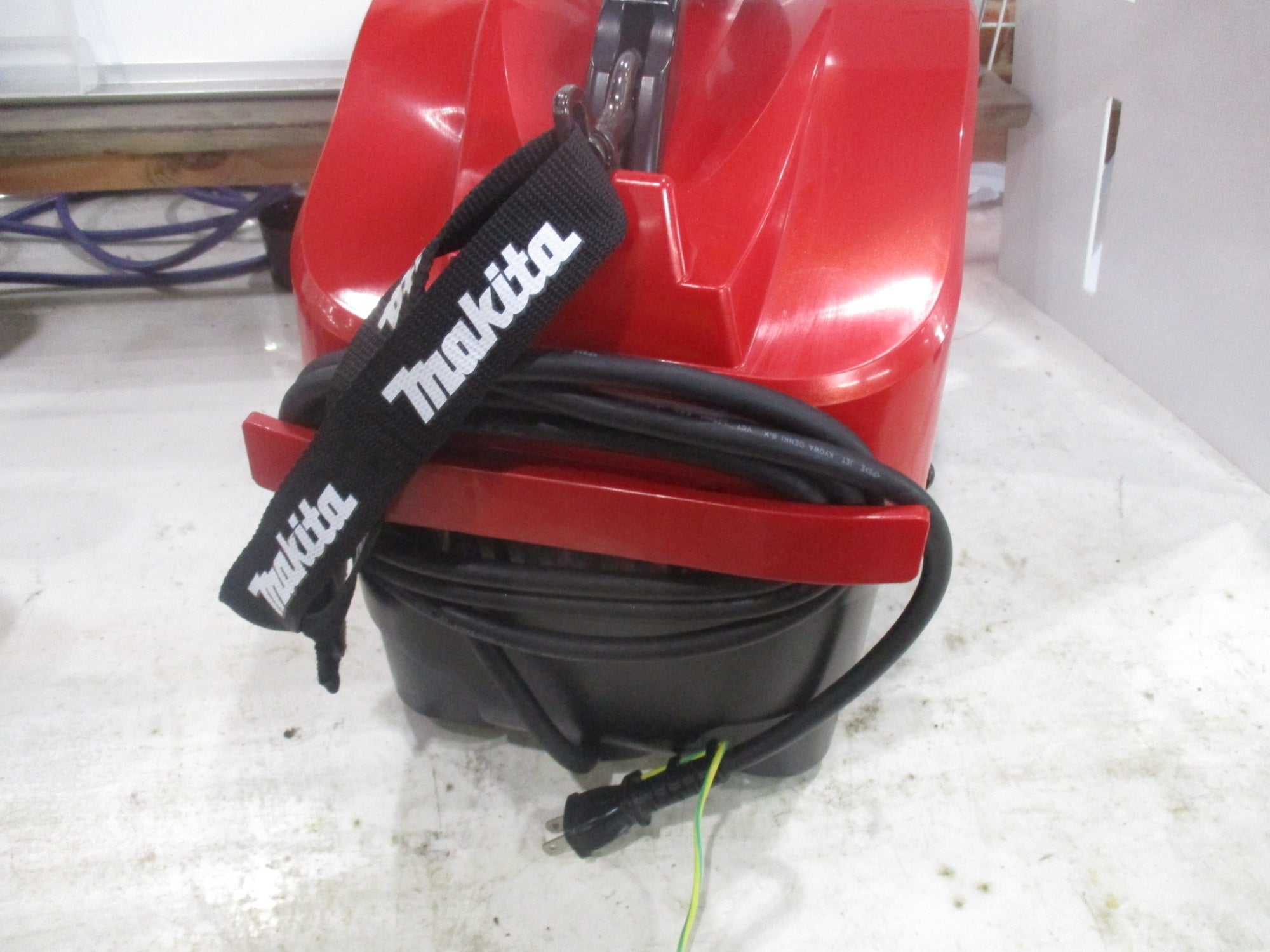 ☆マキタ(makita) 常圧/高圧エアコンプレッサー AC460SR【川口店