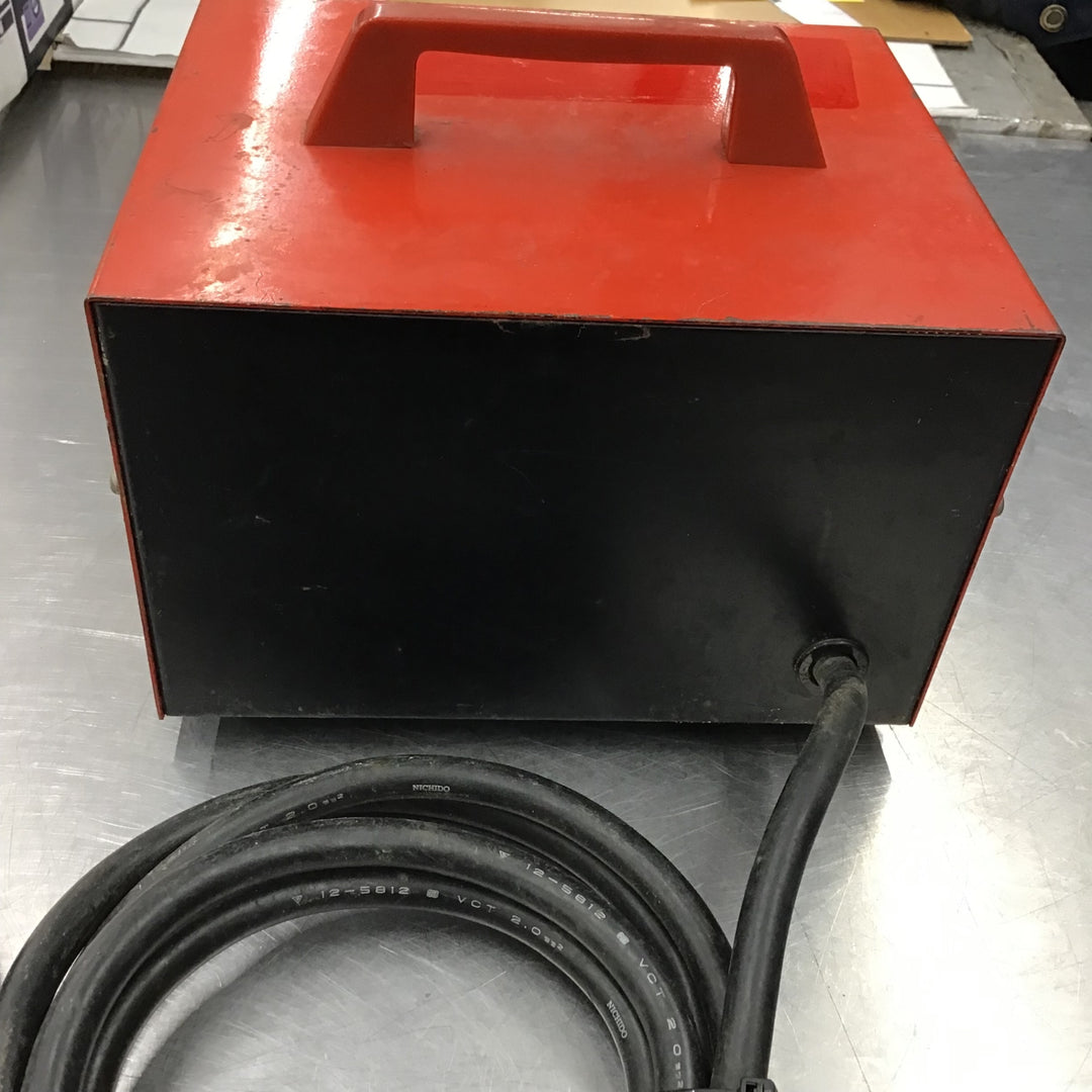 〇マキタ(makita) 昇圧器 DXタイプ A-05979 トランス【所沢店】