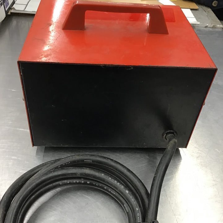 〇マキタ(makita) 昇圧器 DXタイプ A-05979 トランス【所沢店】