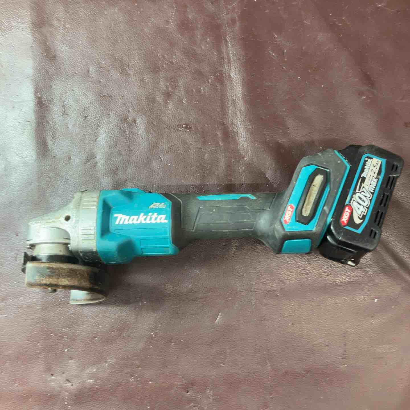 中古品】 マキタ(makita) 100mmコードレスディスクグラインダ GA001GZ