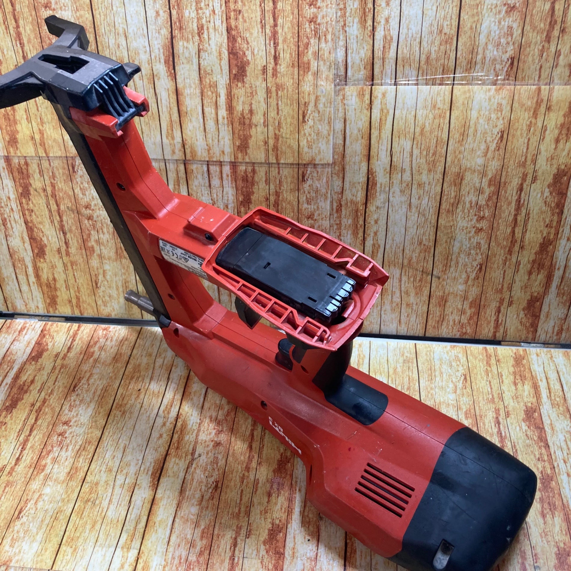 ヒルティ HILTI BX3-L22 コンクリートネイラ 中古品 バッテリー×2 充電
