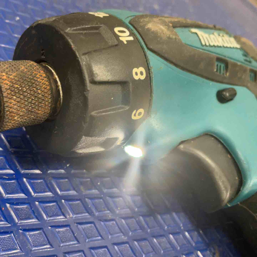 ☆マキタ(makita) コードレスドリルドライバー DF030DZ【草加店】