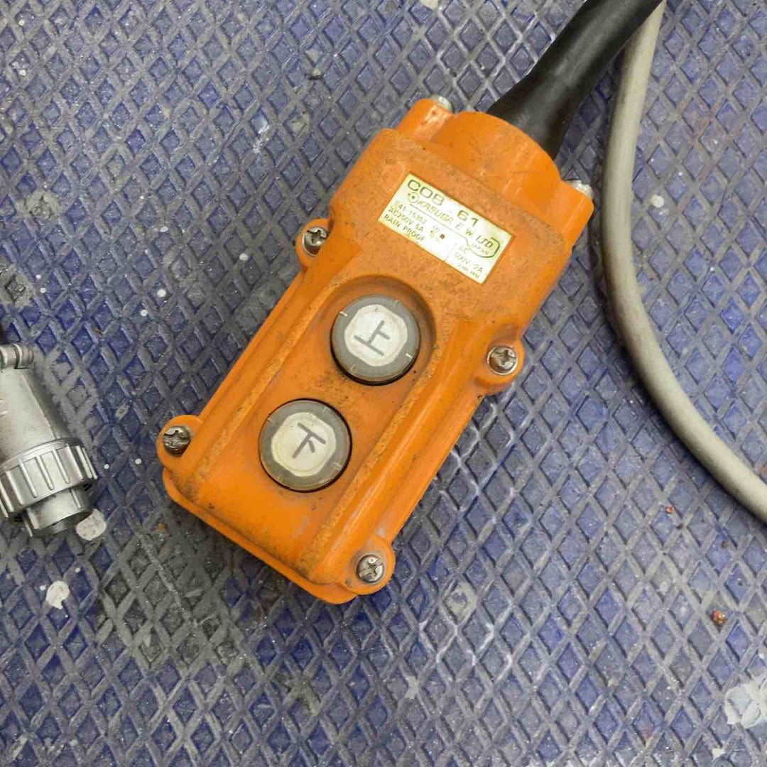 【中古品】トーヨーコーケン 電動ウインチ ワイヤー ベビーホイスト BH-820 荷重20kg 揚程20M リモコン付【八潮店】