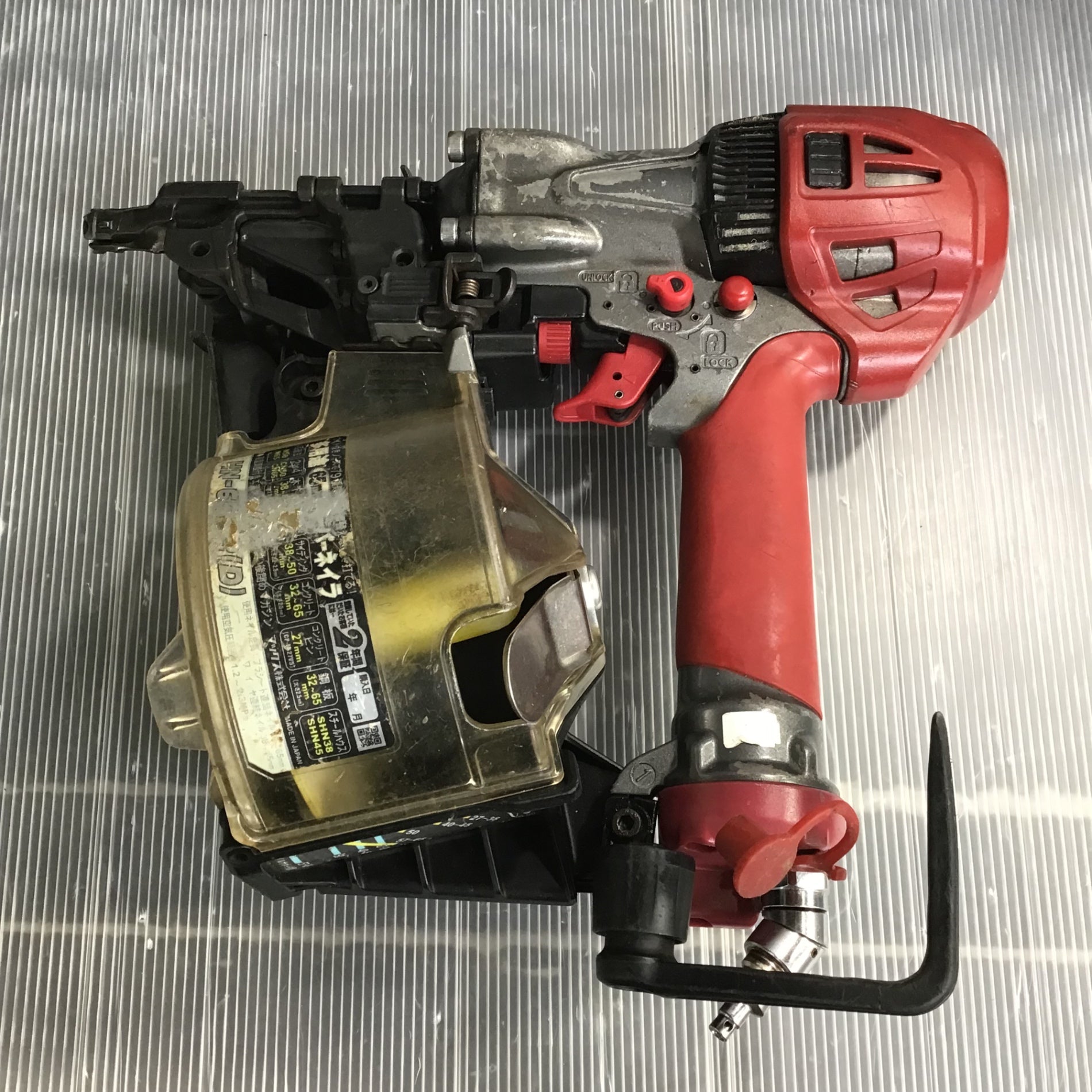 超特価商品！ MAX HN-65N2 高圧釘打機【リライズ野田愛宕店】【中古】管理番号：ITC0E4DWSVWE MAXの高圧エア釘打ち機(鉄砲)、HN-65N2を買取させて頂きました