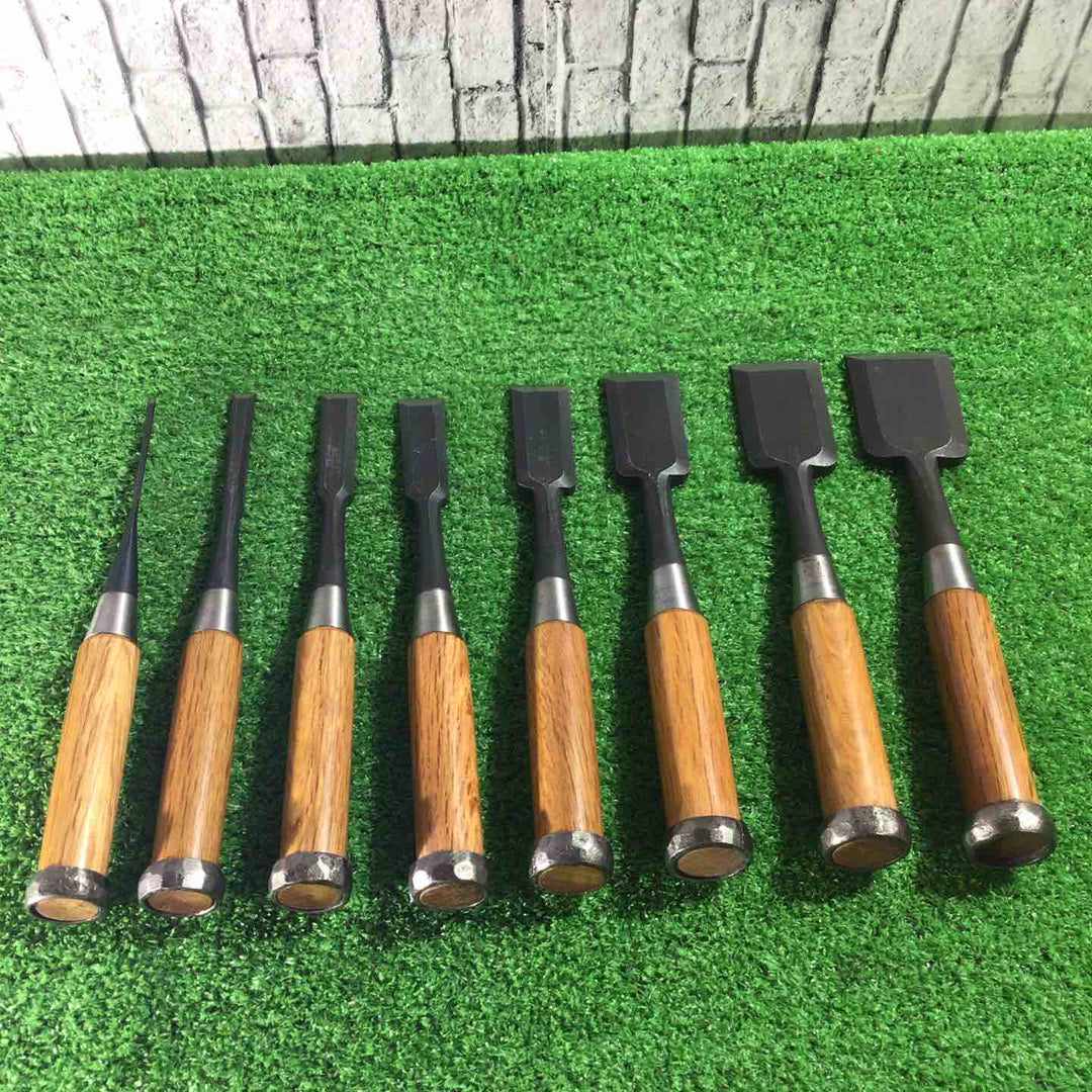 清久作 追入鑿8本組 赤樫柄 収納袋付属 ※6mm、12mm欠品しています 【川口店】