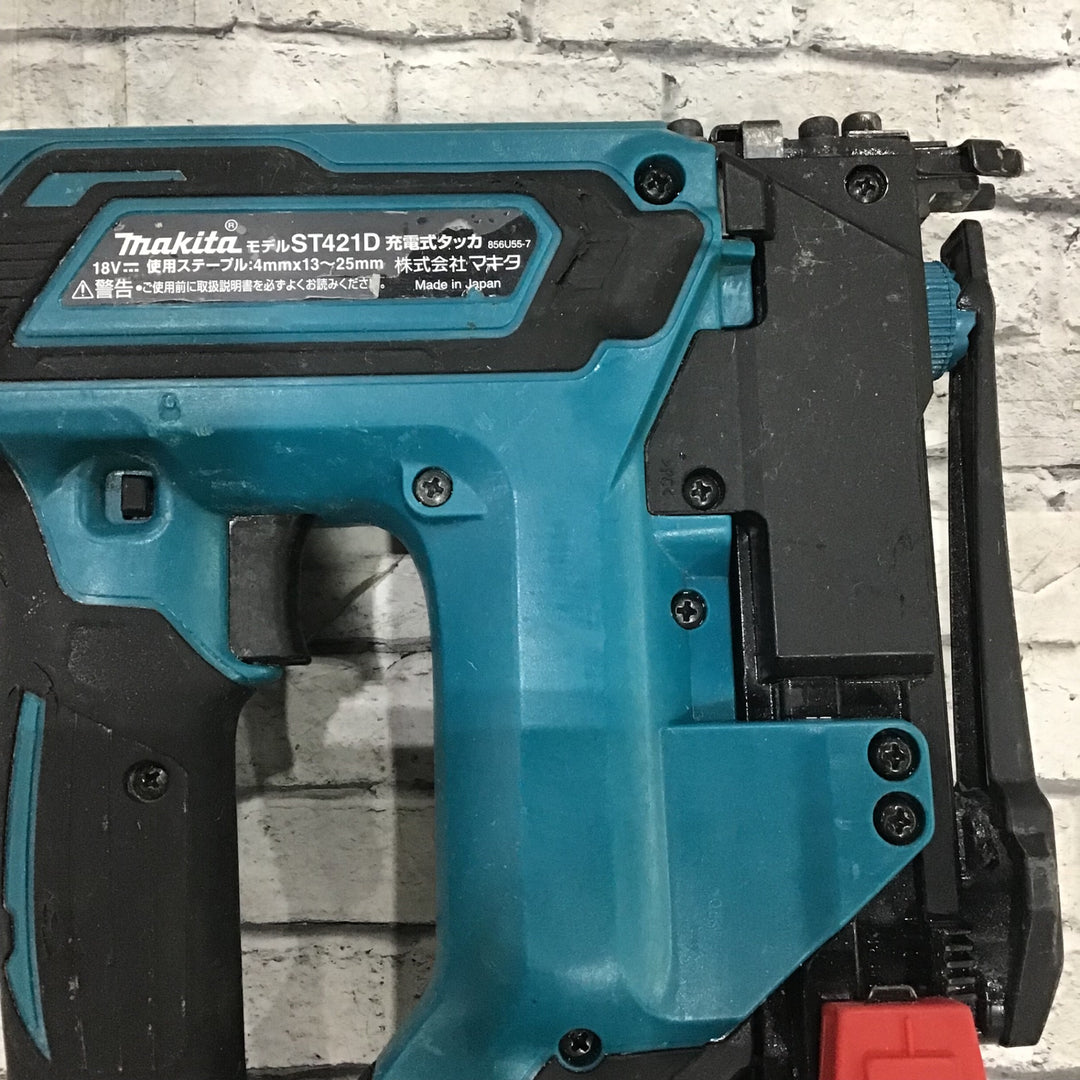 ★マキタ(makita) コードレスタッカー ST421DZK【川口店】