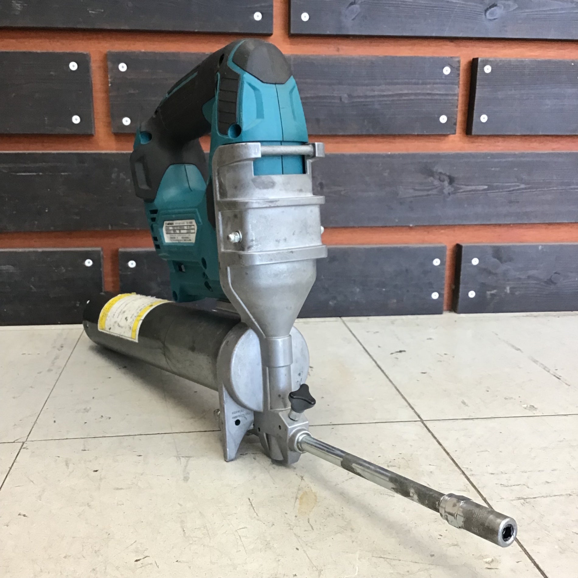 現状品】ヤマダ/YAMADA コードレスグリースガン EG-400B2 【鴻巣店