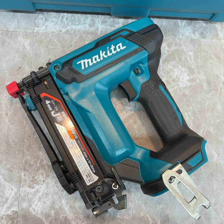 ★マキタ(makita) コードレスタッカー ST421DZK【八潮店】