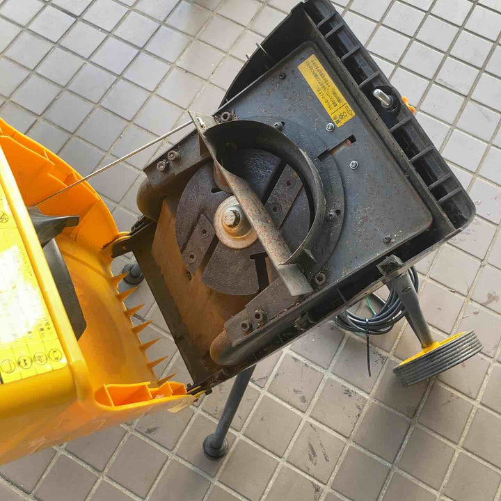 【店頭受取り限定】RYOBI ガーデンシュレッダー バリバリータ モデル：GS-2000 【川崎店】