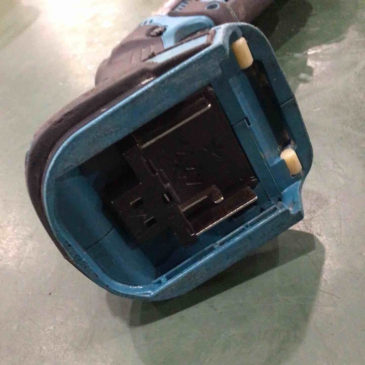 ★マキタ(makita) コードレスレシプロソー JR144DZ【川口店】