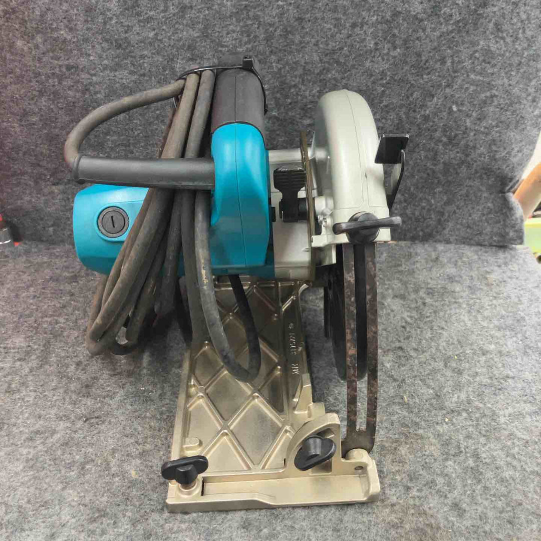 ★マキタ(makita) 190mm際切丸のこ 5840BA【鴻巣店】