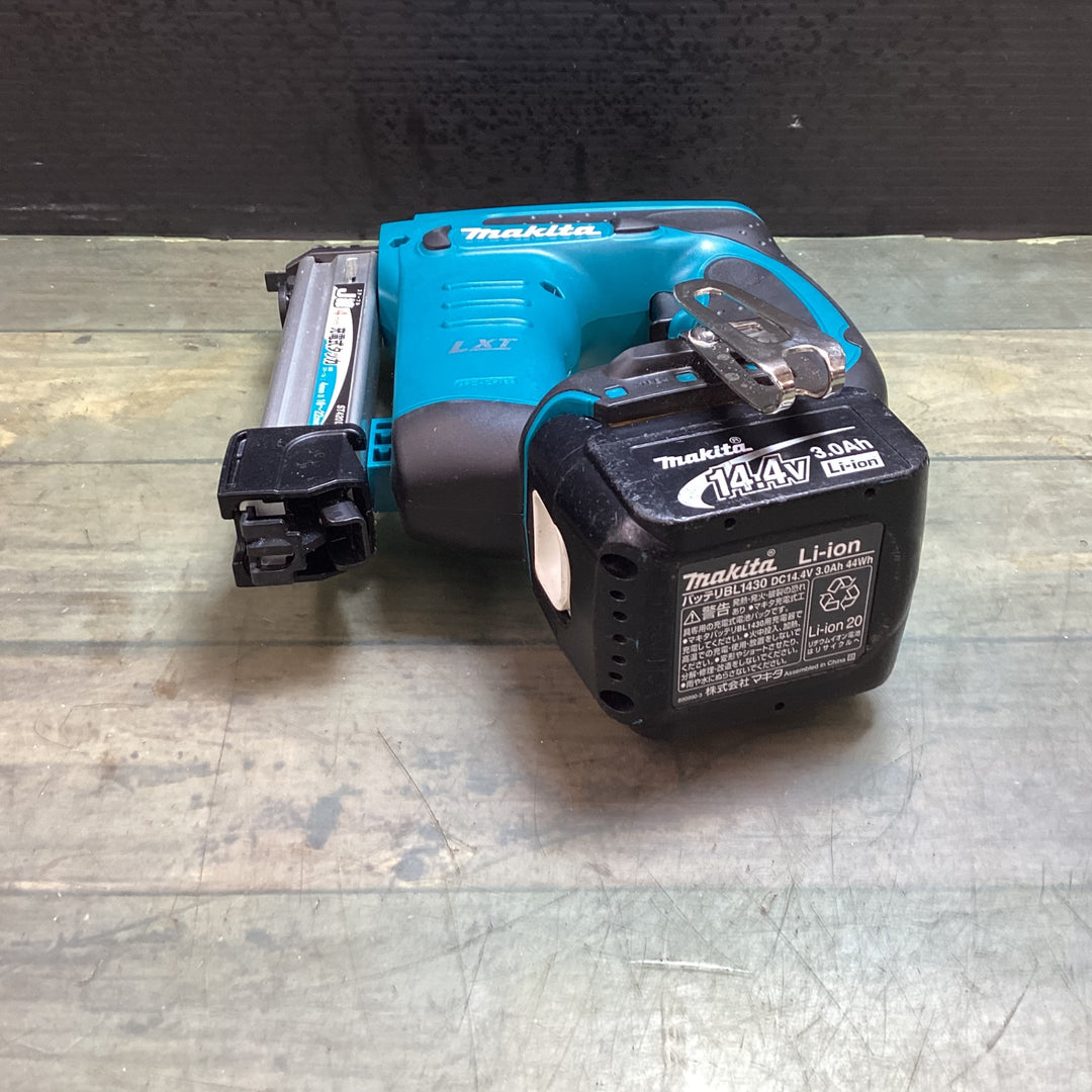 マキタ(makita) 14.4V 4mm J線 コードレスタッカ ST420DRF 【東大和店】