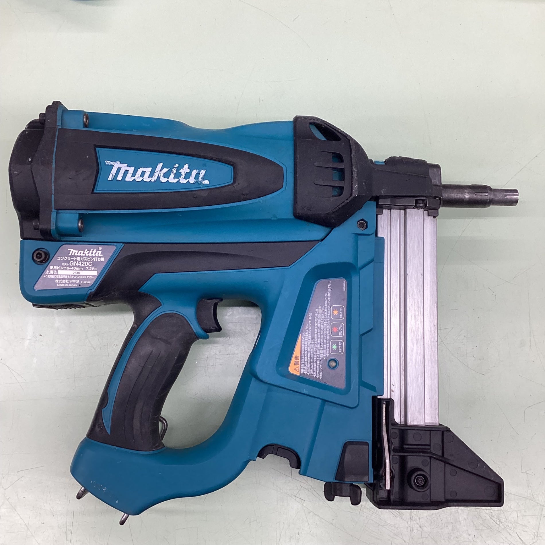 ★マキタ(makita) コードレスコンクリート用ガスピン打ち機 GN420C【越谷店】