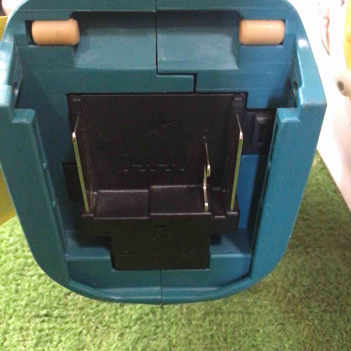 ☆マキタ(makita) コードレスジグソー JV142DZK【町田店】