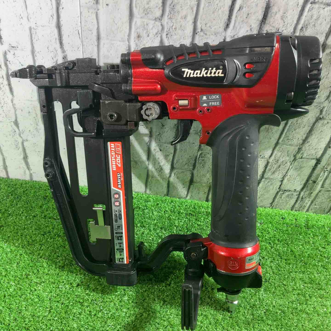 ★マキタ(makita) 高圧フロアタッカ AT450HA 動作確認済【川口店】