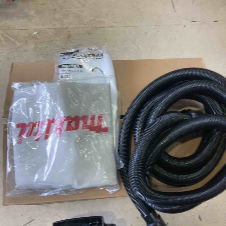 マキタ(makita) 粉じん専用 コードレス集じん機 VC157DZ【町田店】