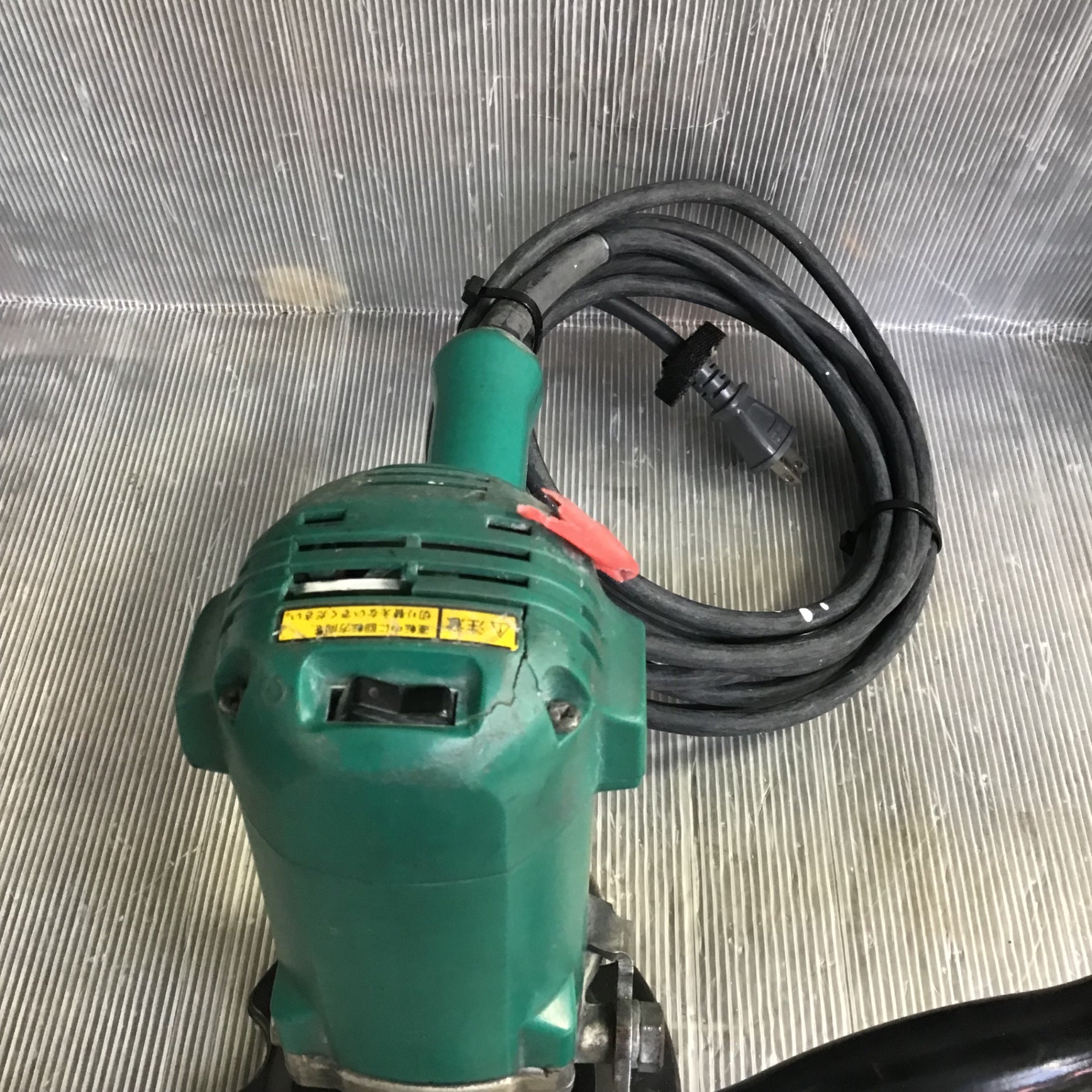 〇リョービ(RYOBI) ポリッシャ PE-2100R【草加店】 〇リョービ(RYOBI) ポリッシャ PE-2100R【草加店】 – アクトツール