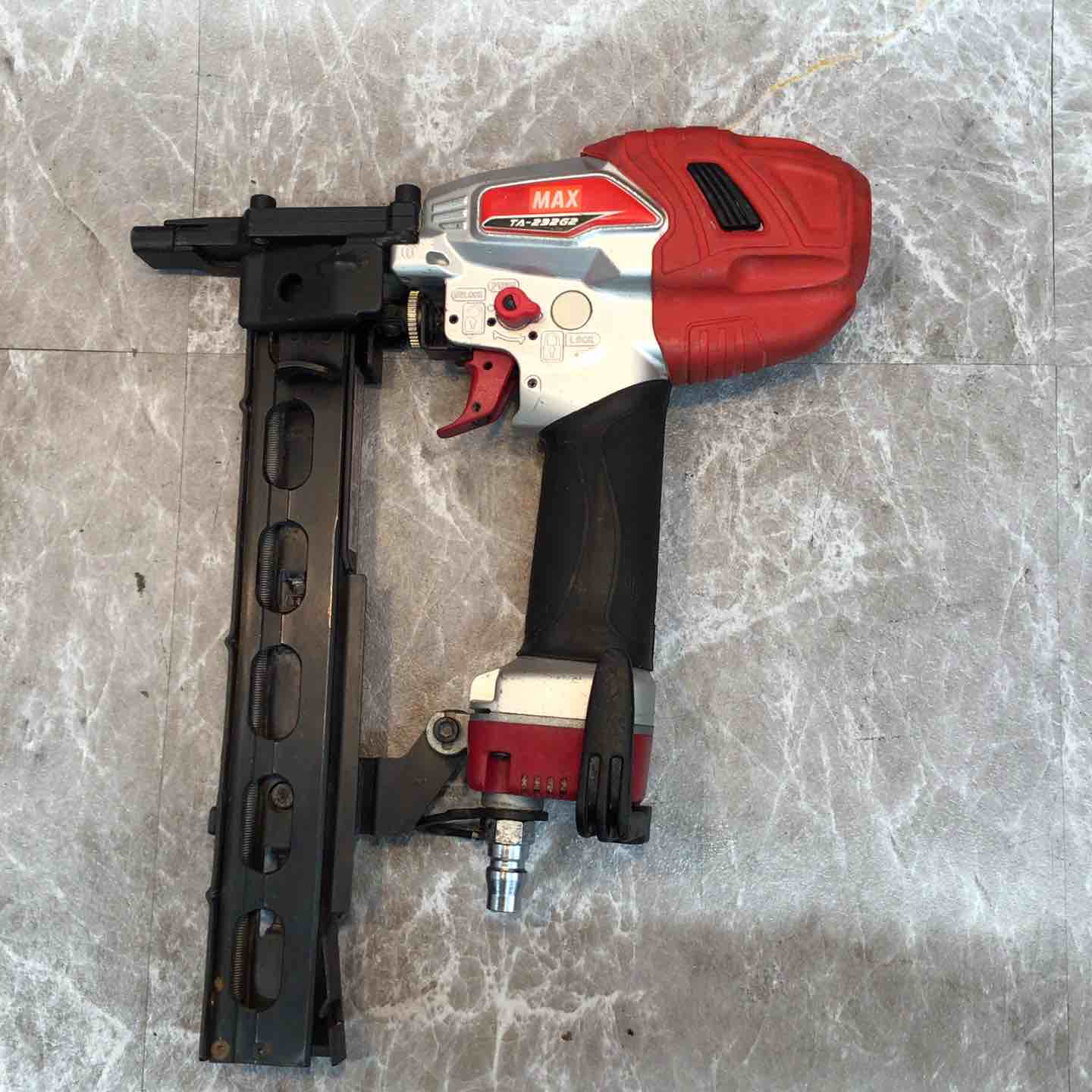 ☆マックス(MAX) 常圧内装エアタッカ TA-232G2/4MA内装【八潮店 ☆マックス(MAX) 常圧内装エアタッカ TA-232G2/4MA内装【八潮店