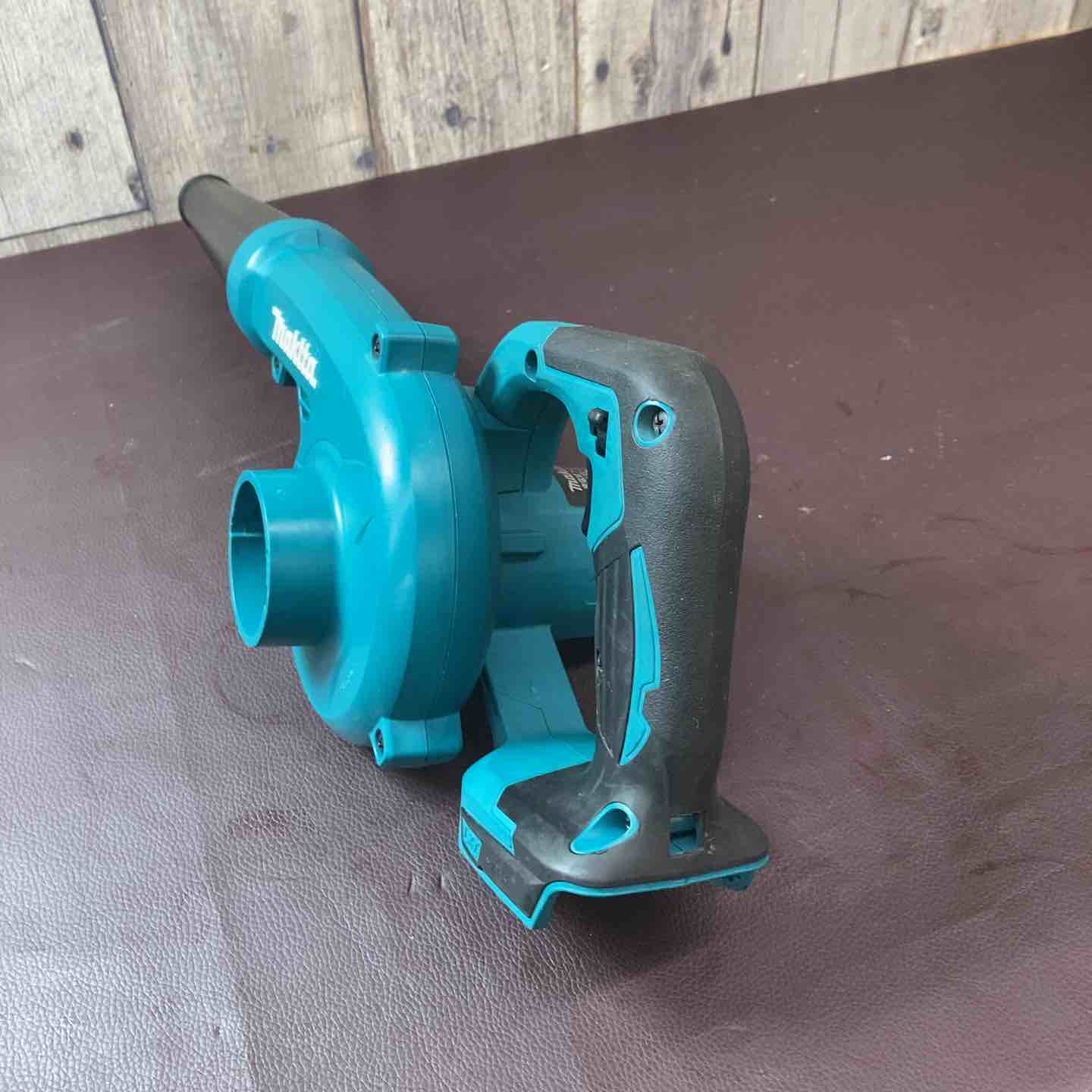 中古品】 マキタ(makita) 18V コードレスブロワ UB185DZ バッテリー1個