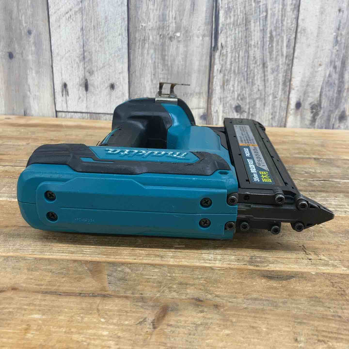 マキタ 充電式35mm面木釘打ち機 FN350DZ 【東大和店】