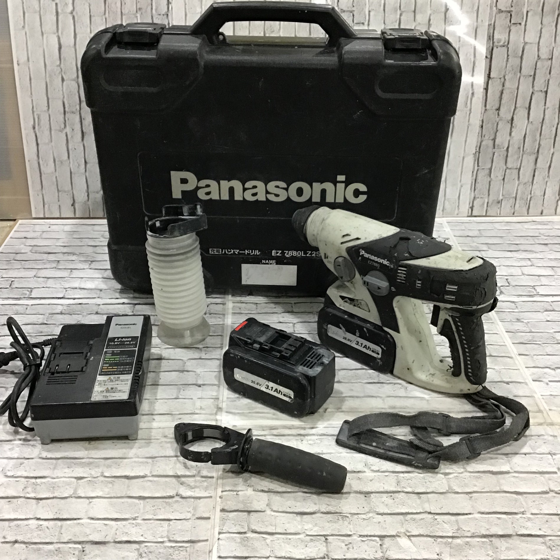 【品】★パナソニック(Panasonic) コードレスハンマドリル EZ7880LZ2S-B