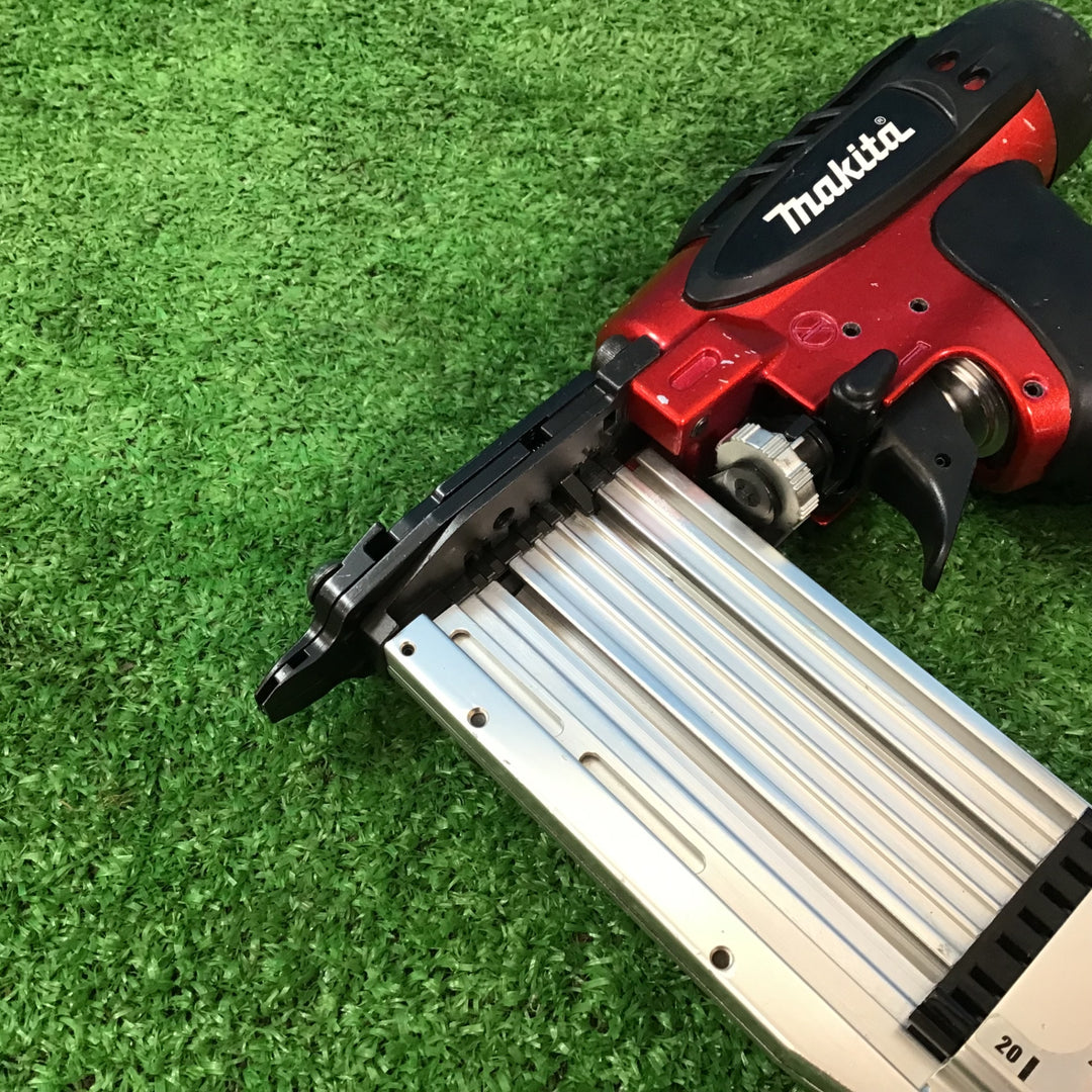 マキタ(makita) 高圧ピンネイラ AF501HP【藤沢店】