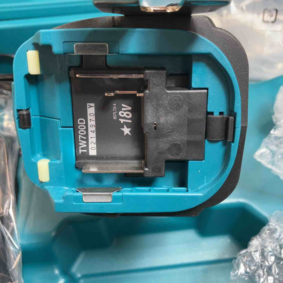 ★マキタ(makita) コードレスインパクトレンチ TW700DRGX【川崎店】
