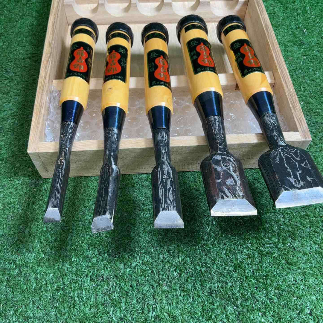 【未使用品】 藤吉郎 墨流しミニ鑿 ミニ木彫のみ ツゲ柄付き 5本組 桐箱入り【藤沢店】