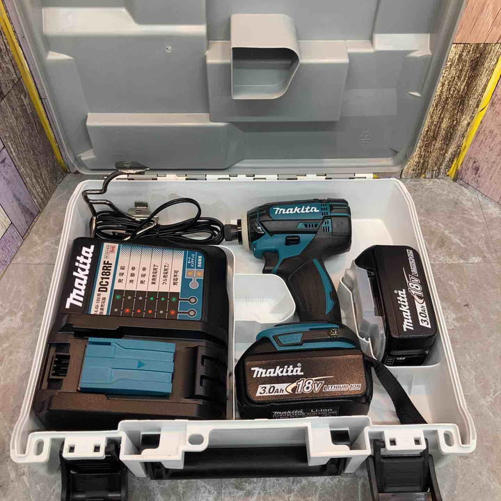 【中古品】★マキタ makita 18V  コードレスインパクトドライバー TD149DRFX バッテリー充電回数10回8回【八潮店】