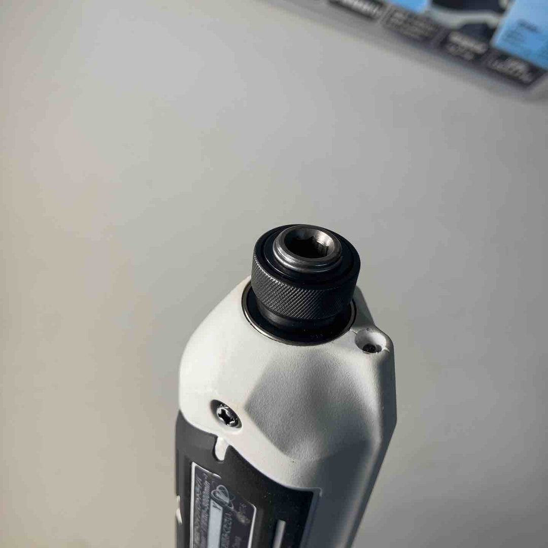 ★マキタ(makita)10.8Vコードレスペンインパクトドライバー TD022DSHXW 純正バッテリ2個付【戸田店】