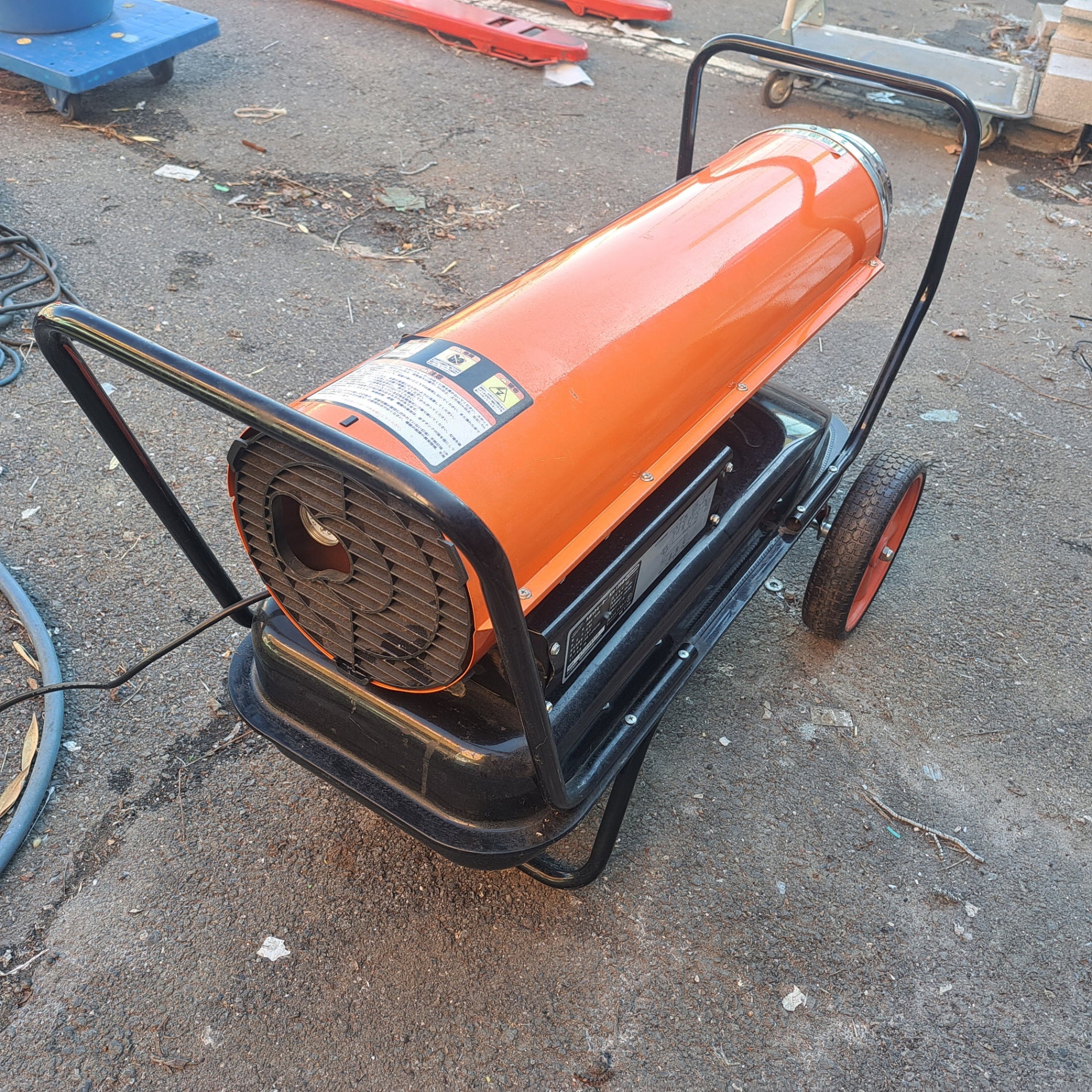 (ジェットヒーター) ナカトミ スポットヒーター KH-125@ 未使用に近い 100キロm以内配達致します。 店頭受取り限定】ナカトミ スポットヒーター KH 125 ジェットヒーター