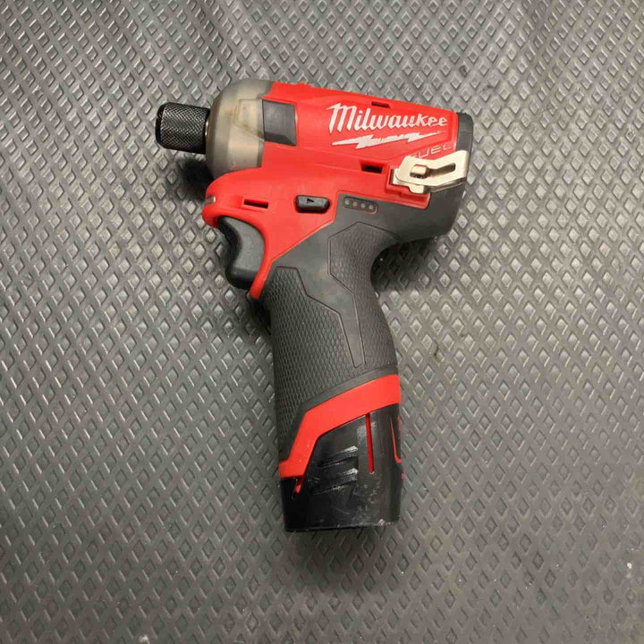 ◇ミルウォーキー(milwaukee)  M12 FUEL サイレントインパクトドライバー M12 FQID-0 JP 12V3.0Ahバッテリー付き【鴻巣店】