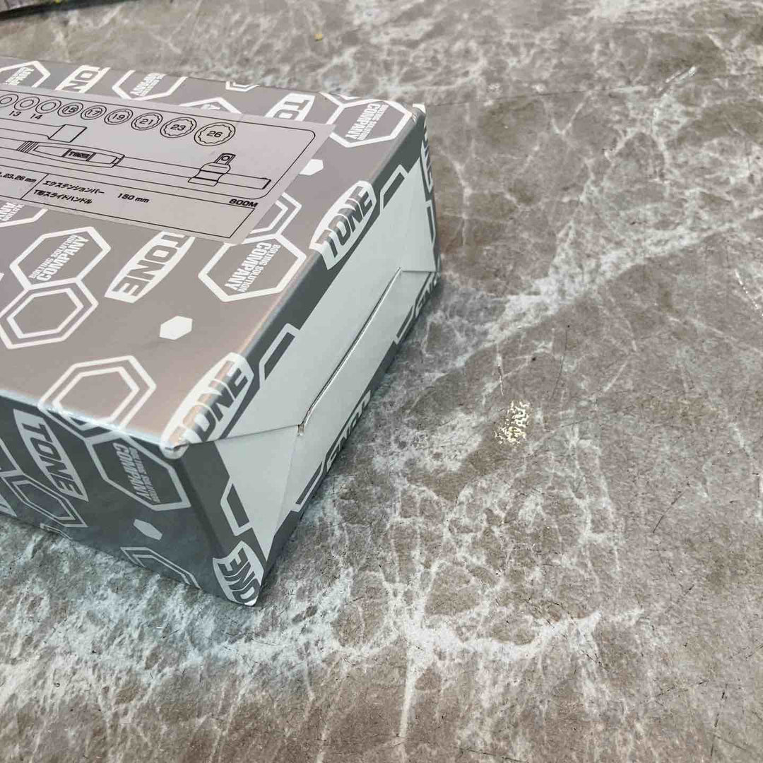 TONE ソケットレンチセット(13点) 差込角12.7mm(1/2")800M【八潮店】