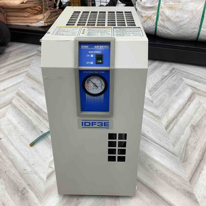 SMC 冷凍式 エアードライヤー IDF-3E-10 X126　通電確認済み【越谷店】