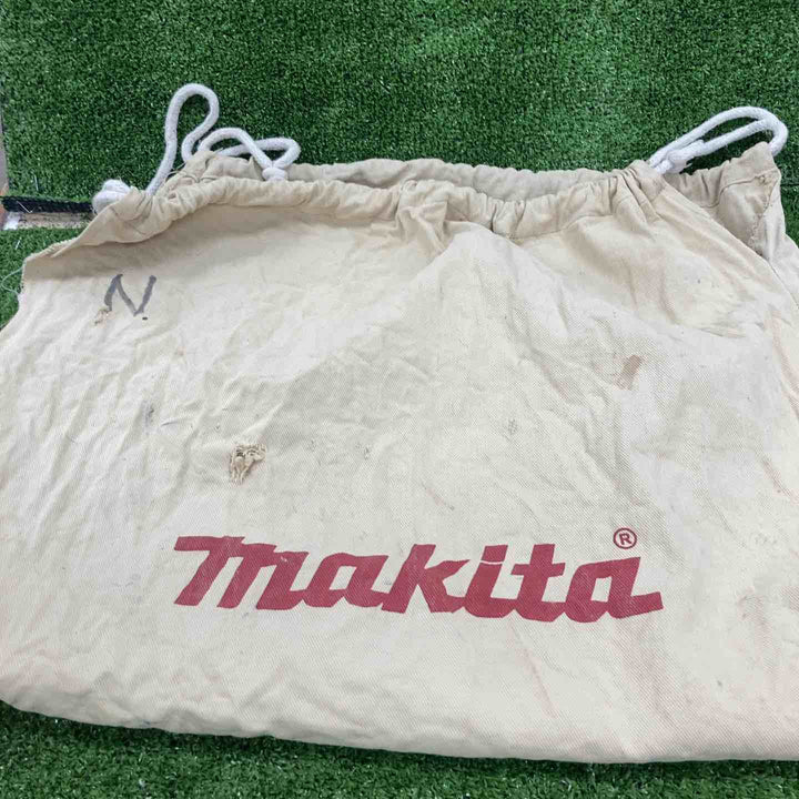 ◇マキタ 乾湿両用集じん機 471【川崎店】