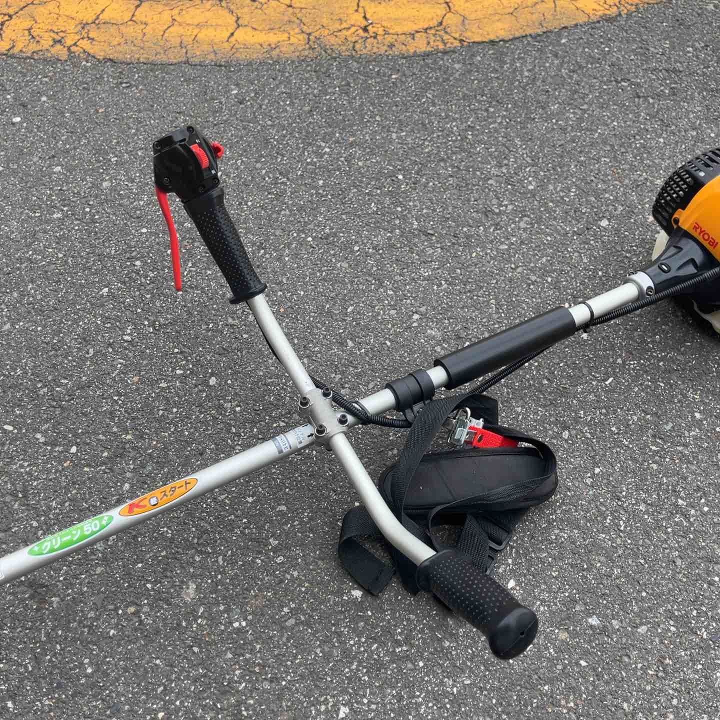中古品・店頭受取り限定】 京セラ/Kyocera エンジン刈払機・EKM