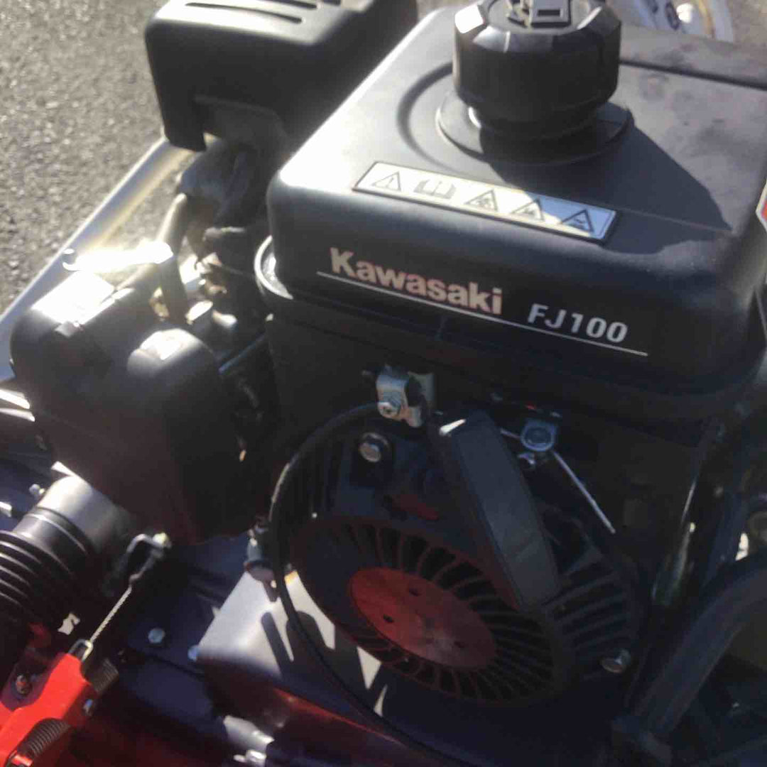 【中古品 / 店頭受取り限定】 共立/KIORITZ 畦草刈機 AZ603 ウイングモアー 二面刈り 【鴻巣店】