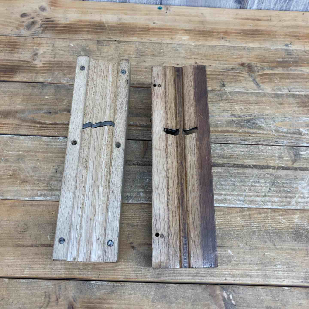 【中古品】 若？・悦英 鉋2点セット 鉋 かんな カンナ 和工具 大工道具 鑿 のみ 鋸 のこ 【東大和店】