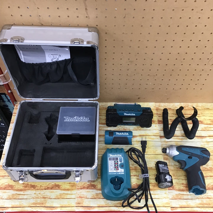 ○マキタ(makita) コードレスドライバーライトラジオセット CK1002SP (TD090D)【川崎店】