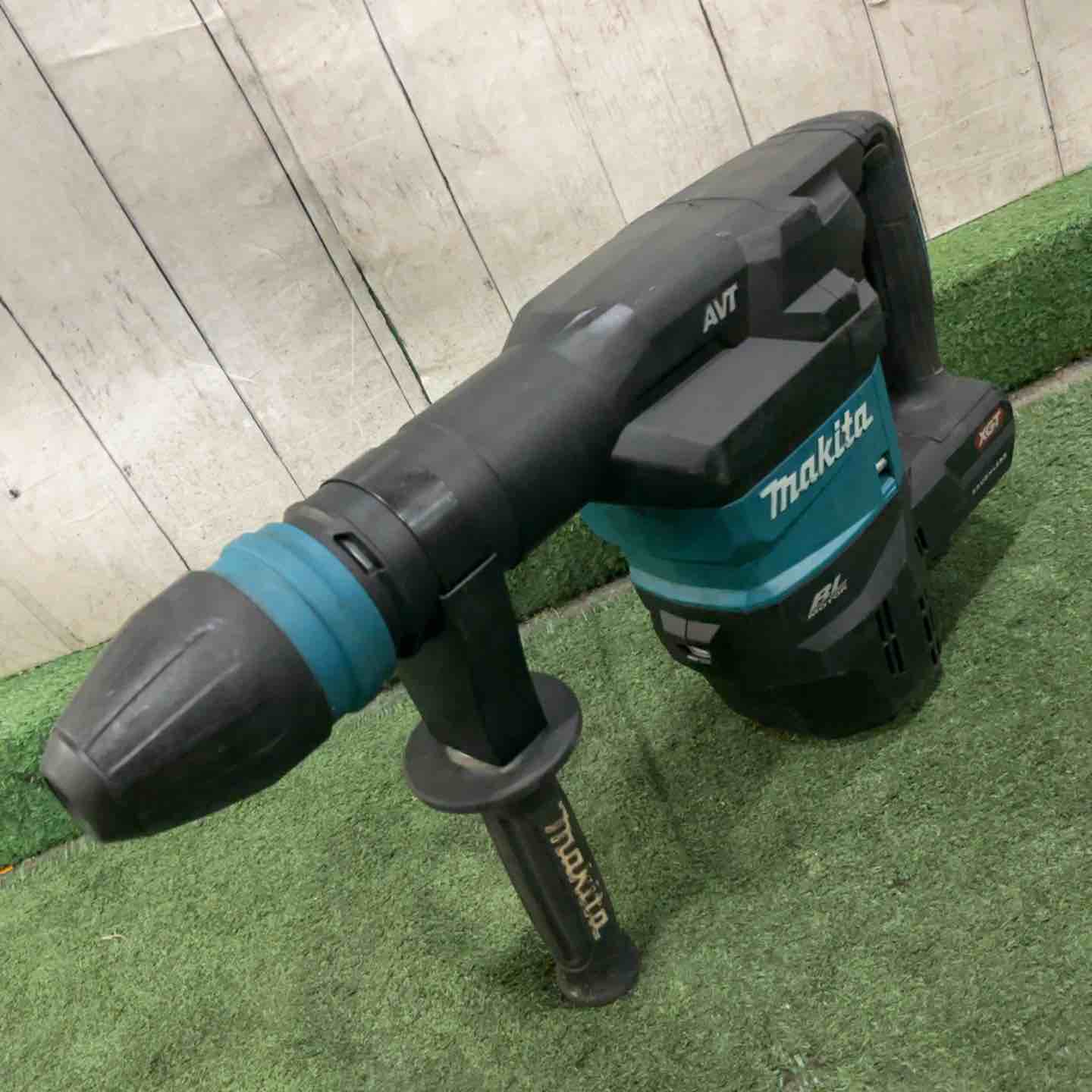 ★マキタ(makita) コードレスハンマ HM001GZK 40V 動作確認済【川口店】 ☆マキタ(makita) コードレスハンマ HM001GZK 40V 動作確認済【川口店