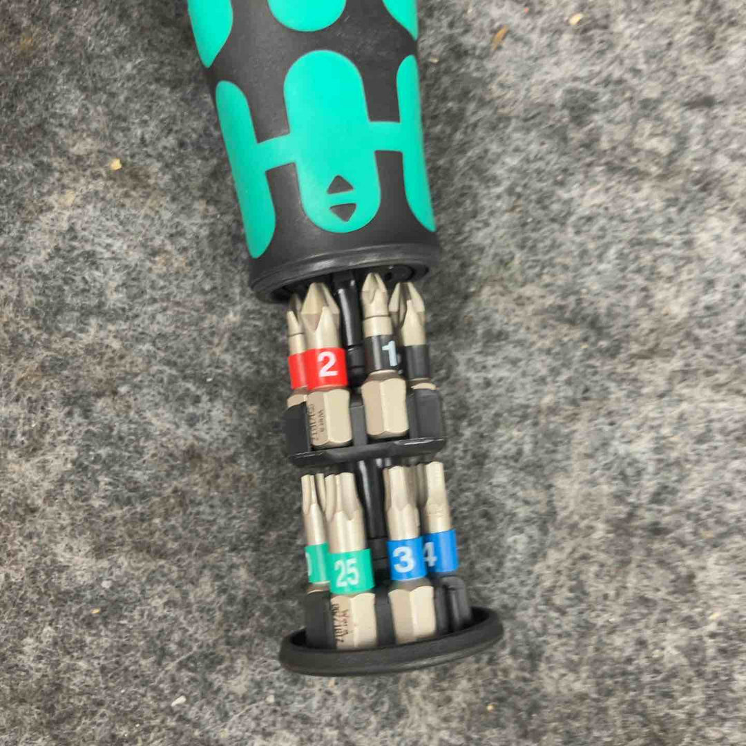 ◇ヴェラ(wera) 05004280001 | 首振りラチェットドライバー Zyklop ポケット 8009 セット 1, 13点セット【鴻巣店】