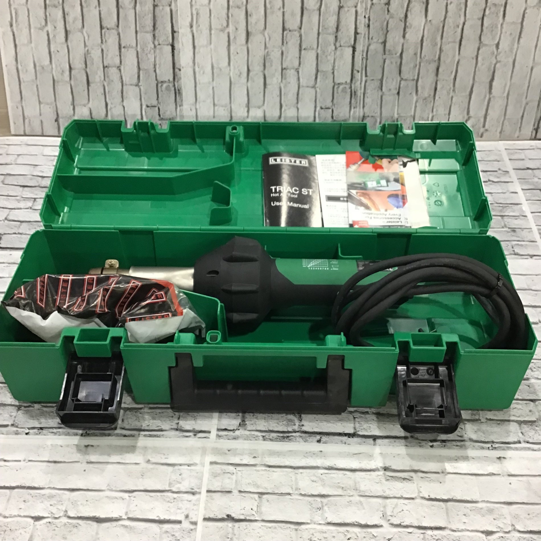 〇ライスター(LEISTER) 熱風溶接機 TRIAC ST (141.230)【川口店