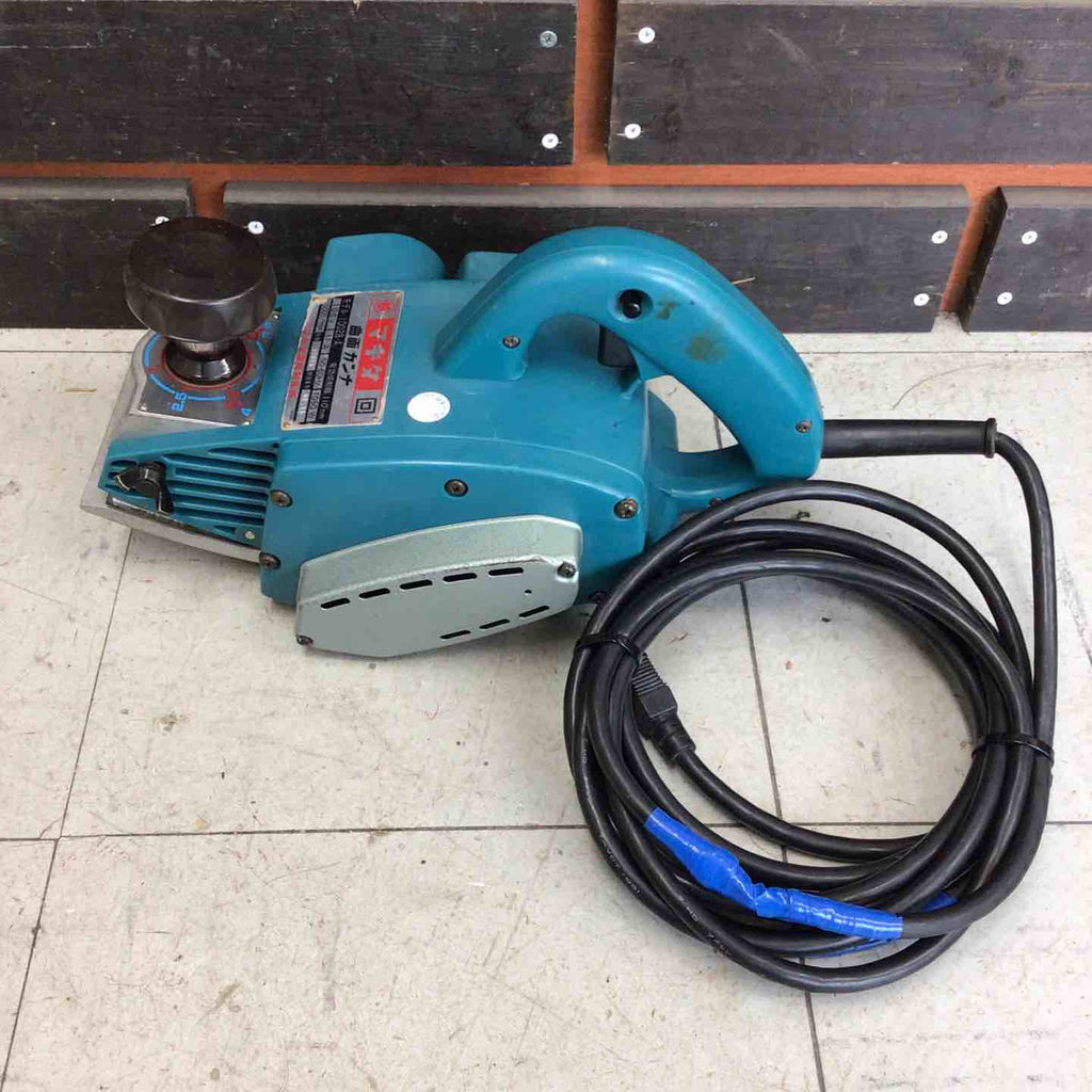 現状品】 マキタ/makita 曲面カンナ 1002B-A 【鴻巣店】 – アクト 