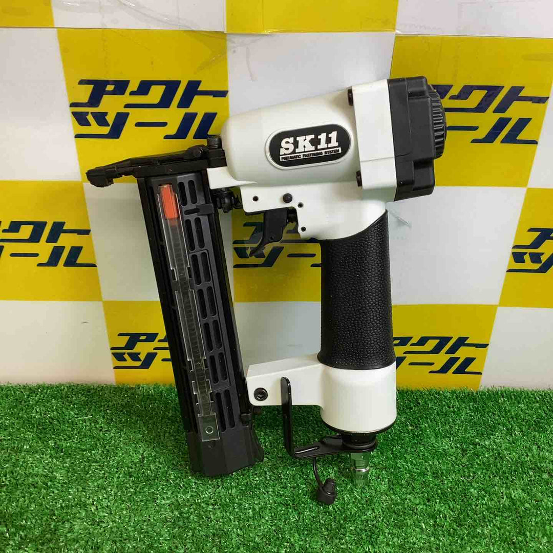 ◇SK11 エア仕上釘打機 釘足長 12~35mm F35L SA-F35L-X1【越谷店】